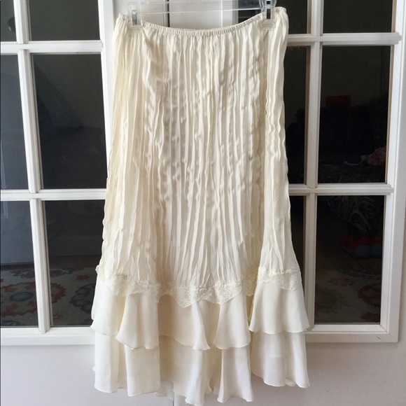 Cato Dresses & Skirts - Ladies Cream Skirt W/Ruffles On Bottom!!!